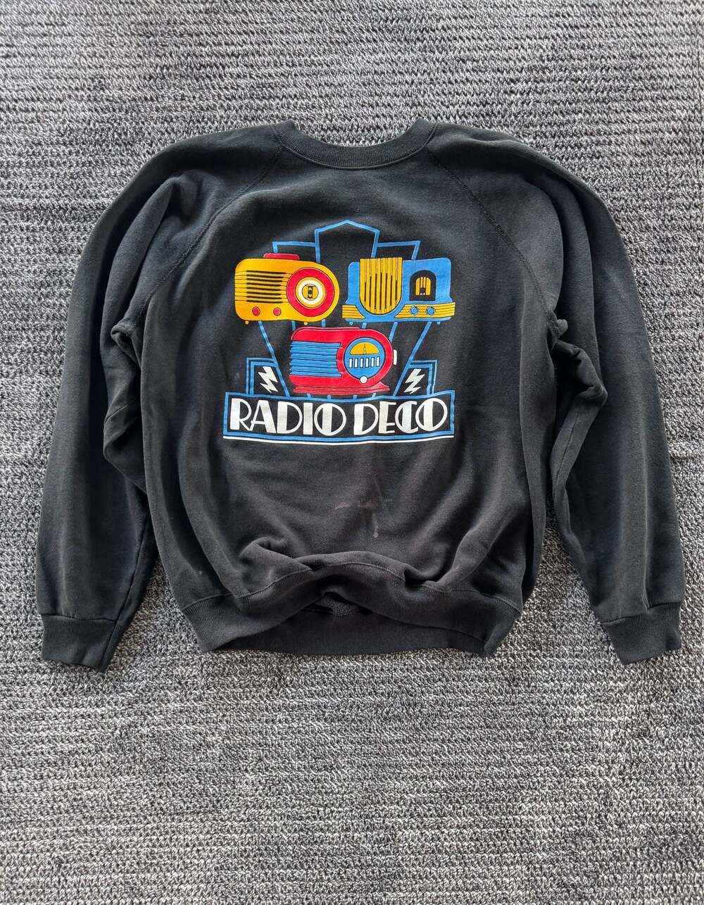 Vintage Y2K Radio Deco Graphic Print Black Crewneck Sweatshirt